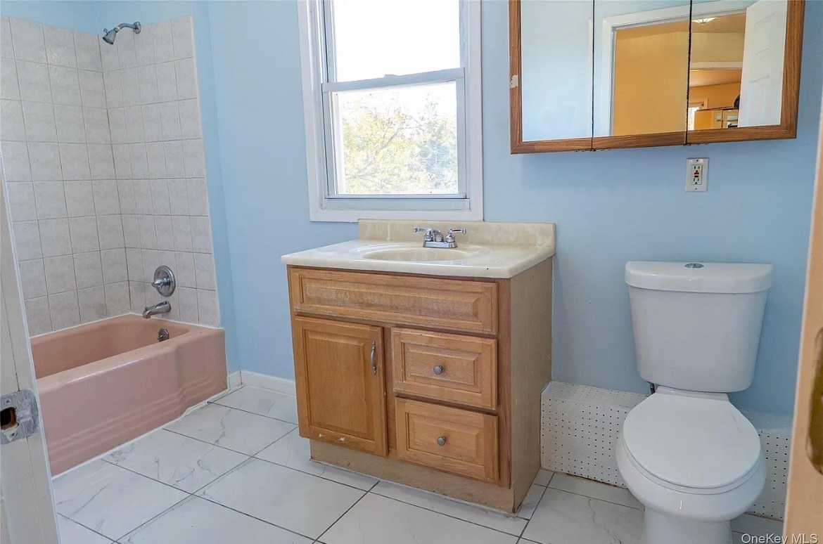 Building Photo - 168 Oldfield Ave