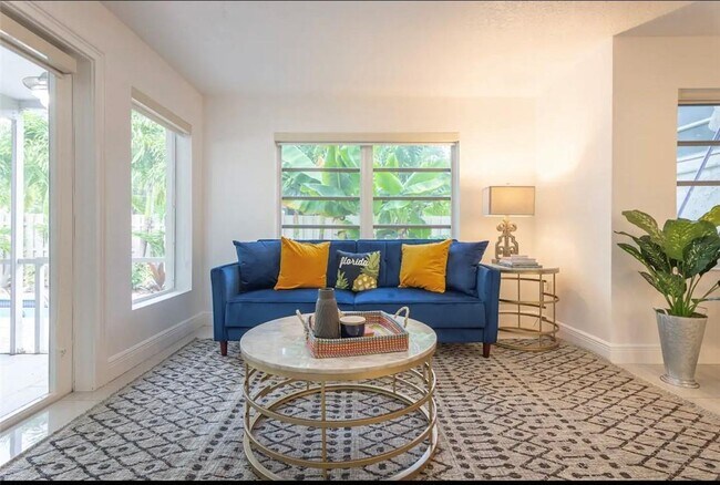 Building Photo - 1311 Monroe St