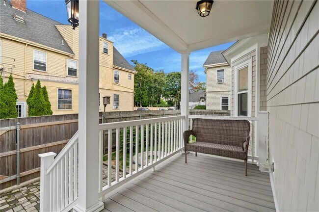 Building Photo - 28 Rhode Island Ave