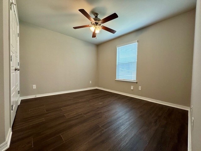 Building Photo - 2315 W Persimmon St