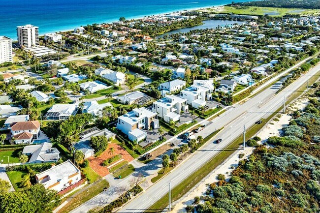 Building Photo - 13460 U.S. Rte 1