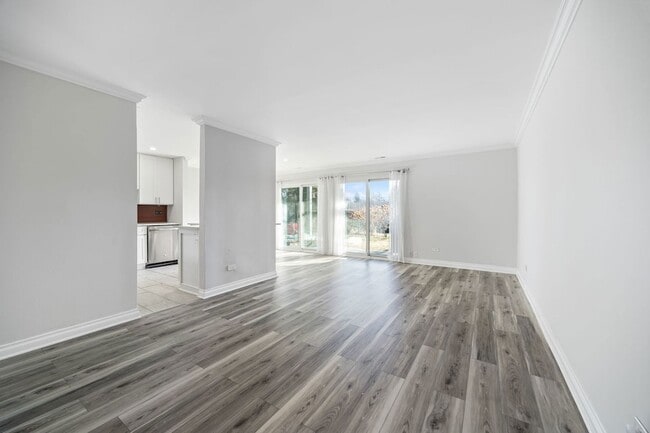 Building Photo - 901 Yosemite Trail