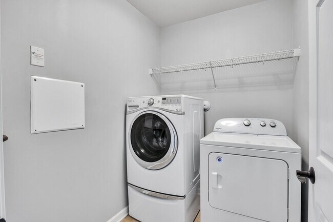 Building Photo - 3817 Althorp Drive