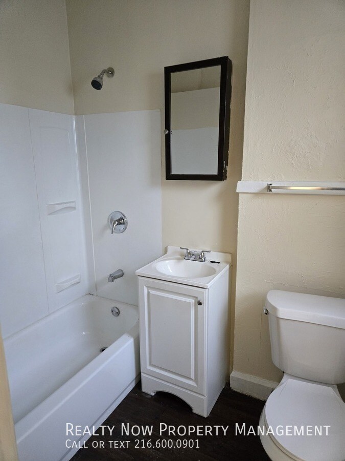 Building Photo - 2086 W 81st St