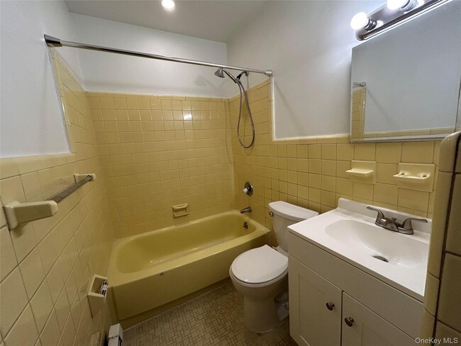 Building Photo - 179 Orinoco Dr