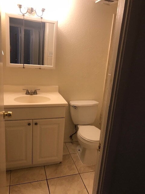 Building Photo - Very Nice 2 Story, 2 Bedroom, 1 Bath Townh...