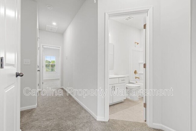 Building Photo - 10138 Hemingway Pl