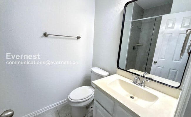 Building Photo - 4811 Sunset Park Ln