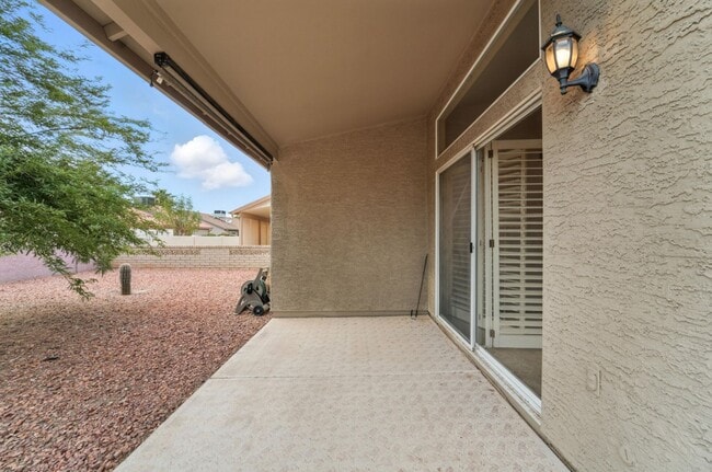 Building Photo - Resort-Style Living in Sunbird Golf Resort...