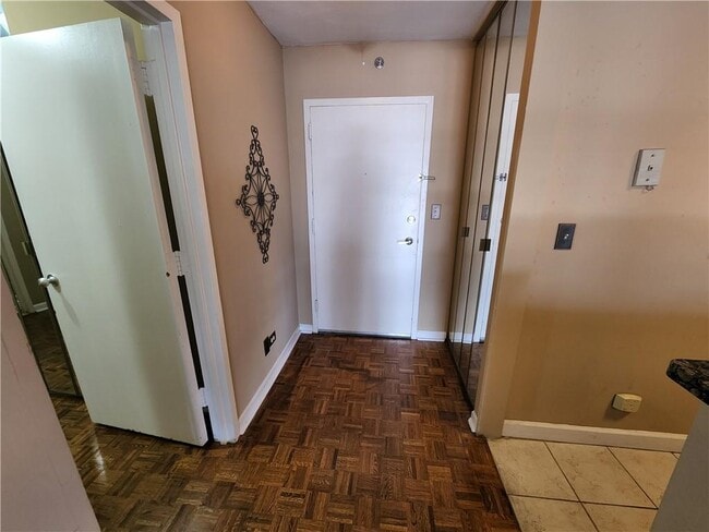 Building Photo - 620 Peachtree St NE