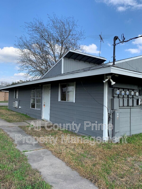 Building Photo - 500 Austin Rd