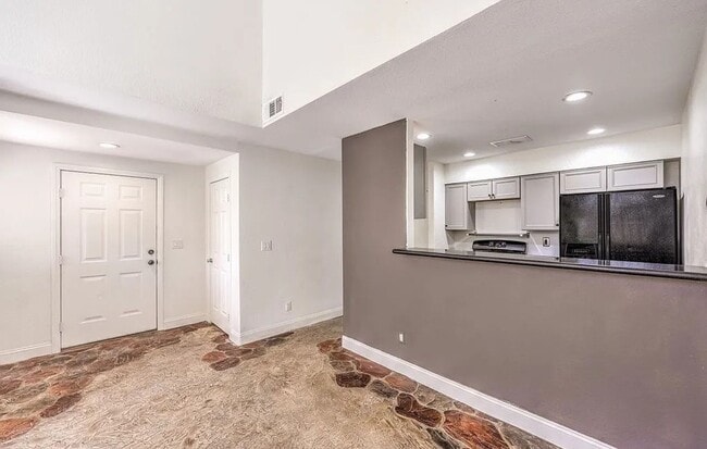 Building Photo - 1425 Bow Creek Ct