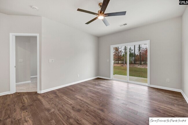 Building Photo - 223 Sunny Hl Dr