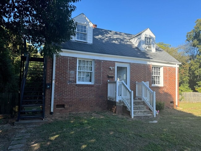Building Photo - 1BR/1BA Apartment near Downtown Raleigh