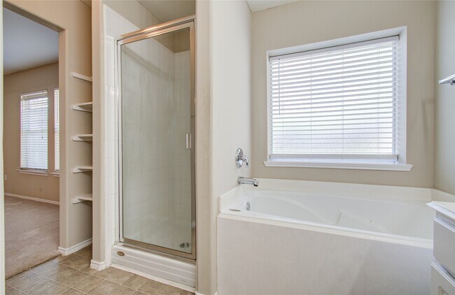 Building Photo - 14731 Country Rose Ln