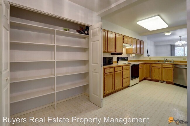 Building Photo - 3 br, 2.5 bath House - 3004 Brittany Place