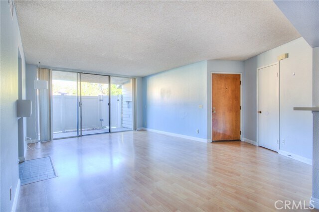 Building Photo - 3 Carriage Way