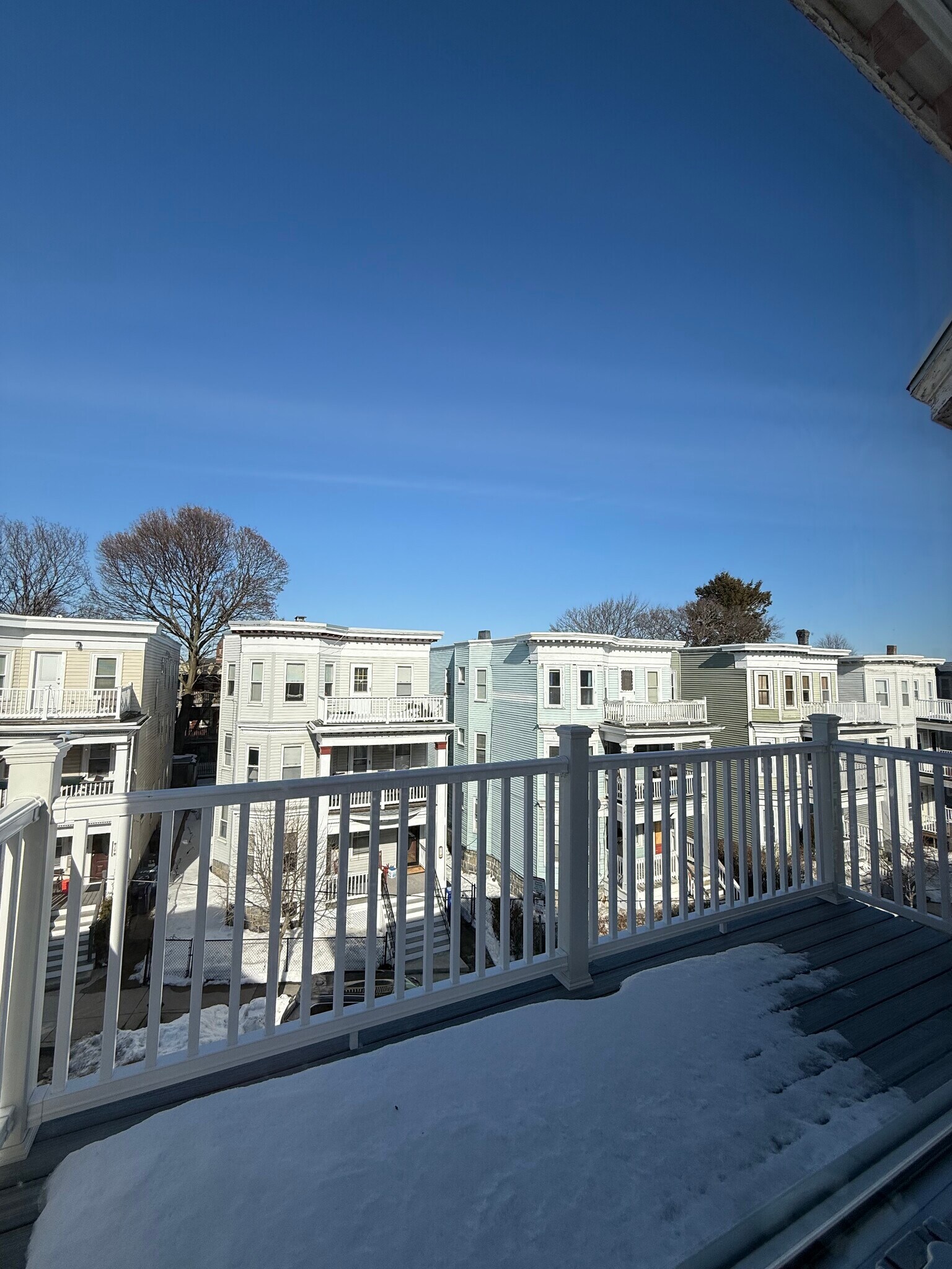 Building Photo - 26 Taft St