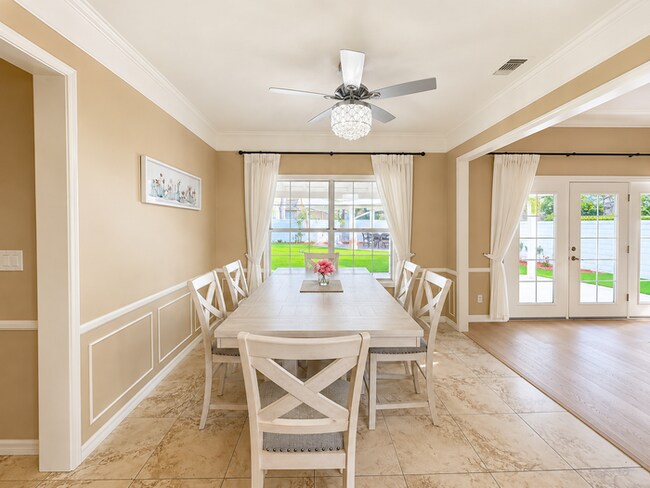 Building Photo - Furnished 4BR + Office | Putting Green Yard