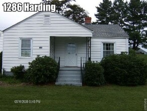 Building Photo - 1286 Harding Rd