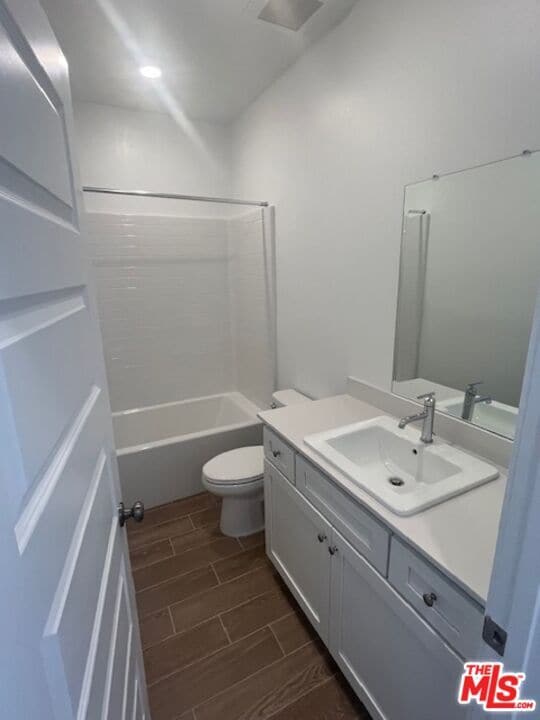 Building Photo - 3533 Chestnut Grv Ln