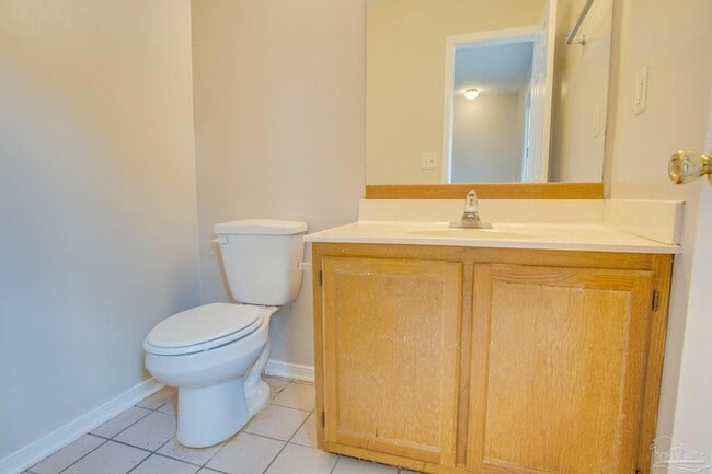 Building Photo - 3050 Belle Meade Dr