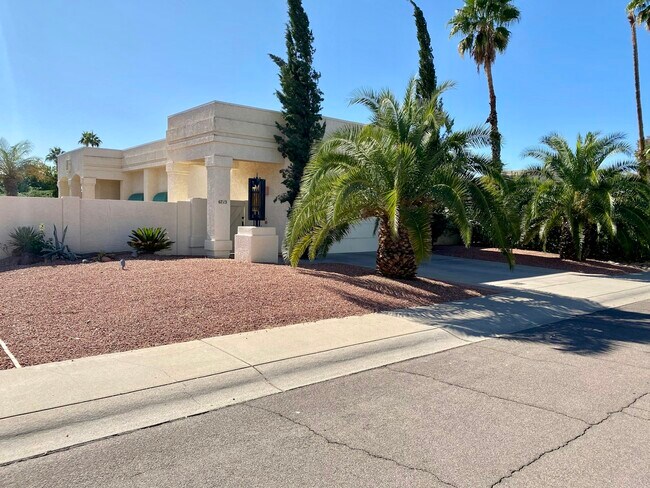 Building Photo - 6713 E Kelton Ln