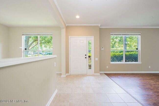 Building Photo - 7990 Baymeadows Rd E