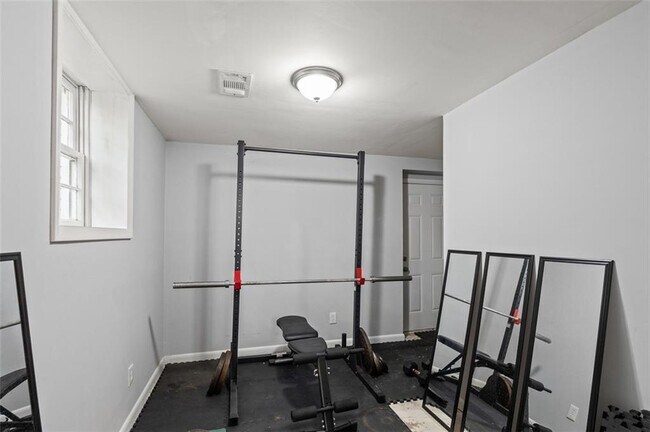 Building Photo - 3334 Romelie Dr