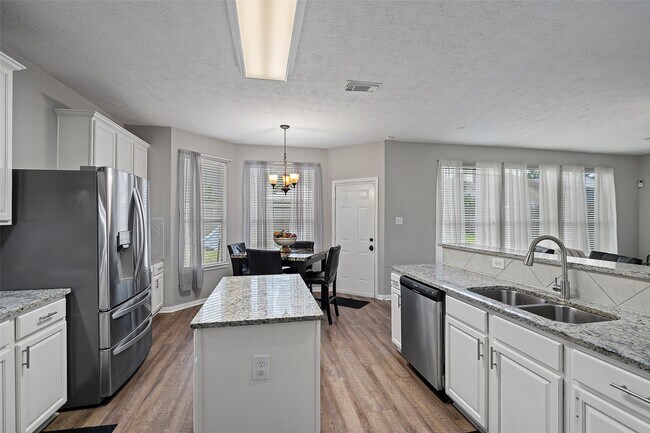 Building Photo - 20907 Wind Field Ln