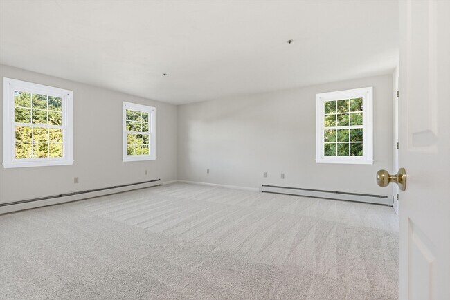 Building Photo - 59 Crystal Ct
