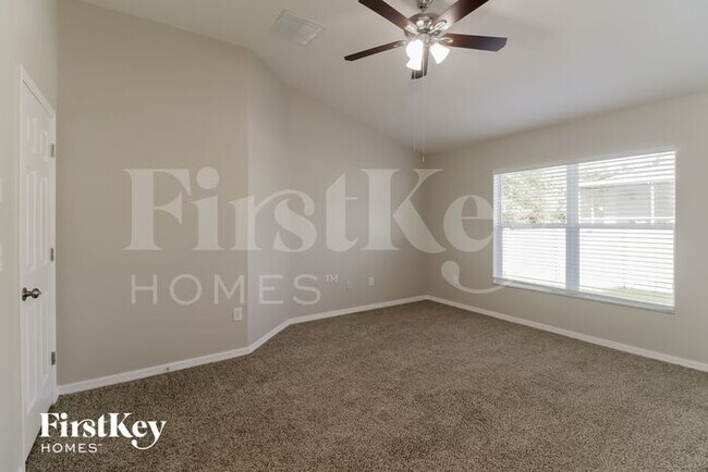 Building Photo - 25821 Syme Ct
