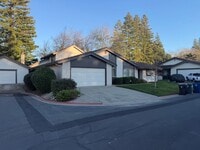 Building Photo - Newly Renovted 3 Bedroom 2 Bathroom 1415Sqft. Town Home in Rancho Cordova.