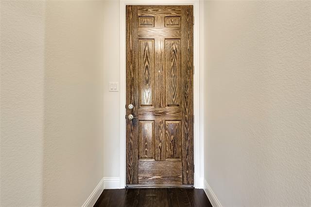 Building Photo - 1245 Wiltshire Dr