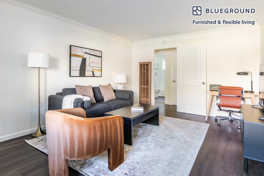 Primary Photo - 1941 California St