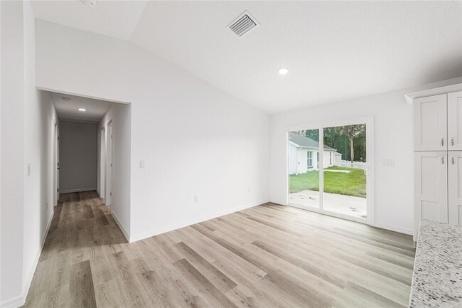 Building Photo - 691 NE 130th Ct