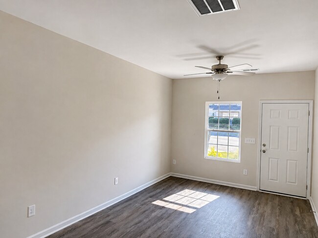 Building Photo - 1110 Brooksridge Way