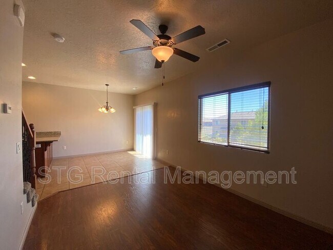 Building Photo - 290 W Buena Vista Blvd