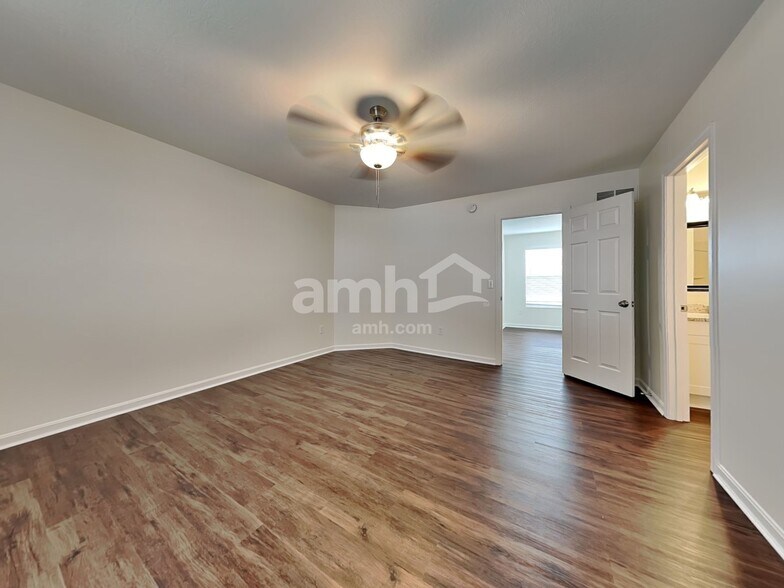 Building Photo - 5505 Windsor Ct