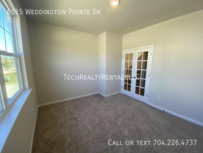 Building Photo - 6015 Weddington Pointe Dr