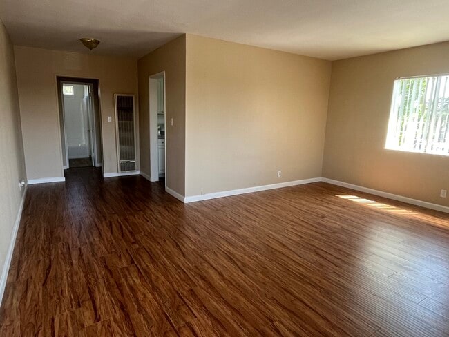 Building Photo - 7013 Coldwater Canyon Ave