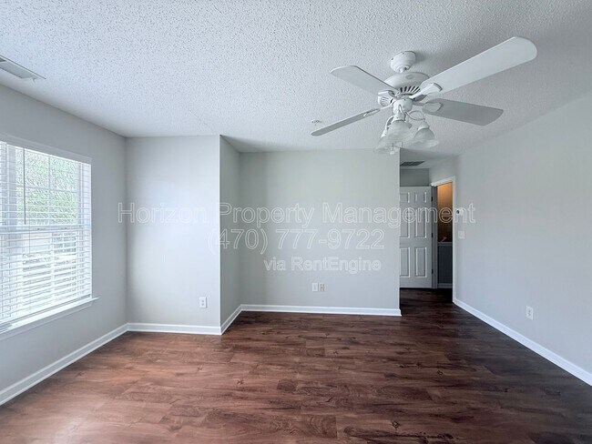 Building Photo - 296 Azalea Cir