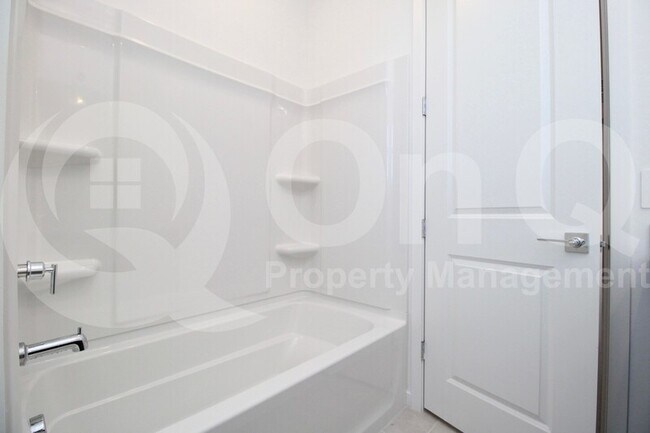 Building Photo - 183 S 176th Dr