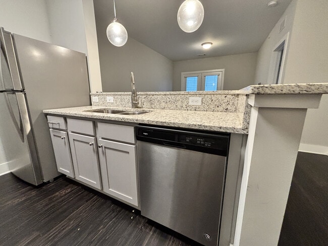 Building Photo - 934 Governors Ct