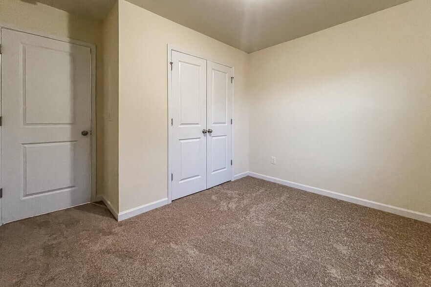Building Photo - 322 Hamilton Pointe Dr