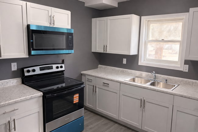 Building Photo - 15 O'Sage Ave