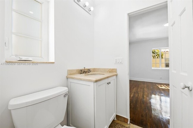 Building Photo - 1545 Meridian Ave