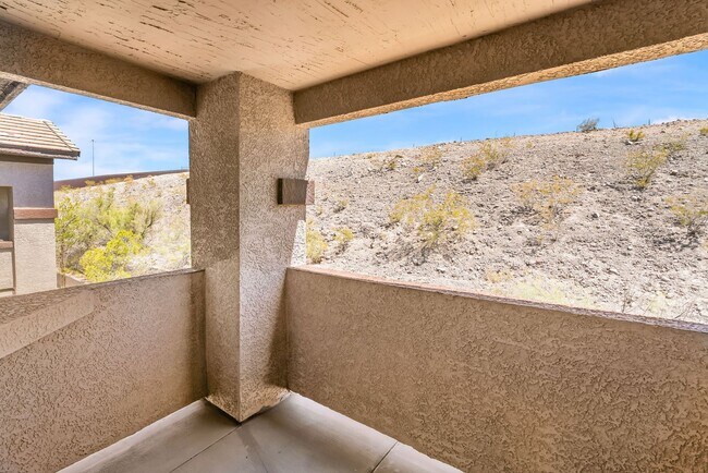 Building Photo - Elevated Henderson Living in a Gated Resort-Style Community!