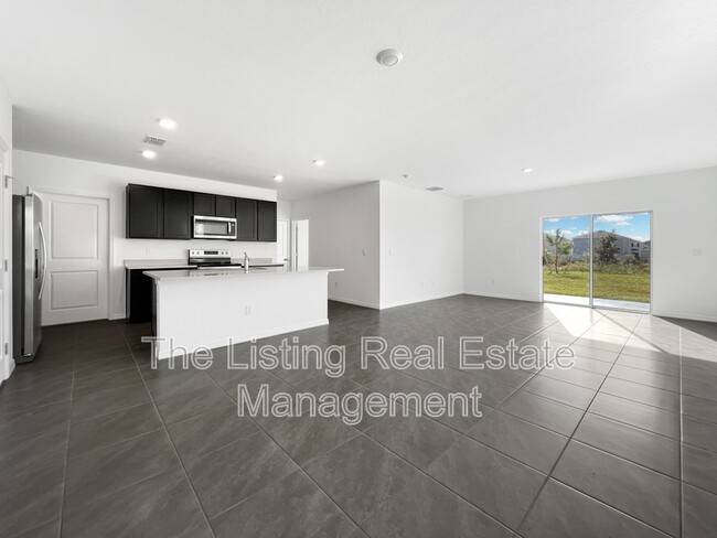 Building Photo - 33314 Darley Dl Trl