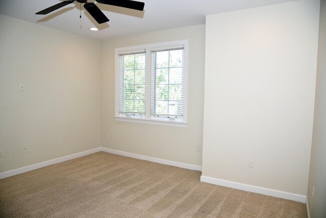 Building Photo - 4256 Skipjack Cove